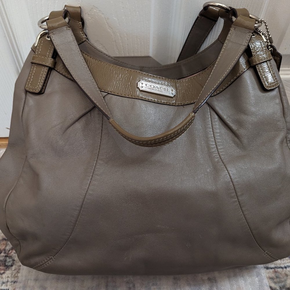 Coach taupe/ pink lining bag